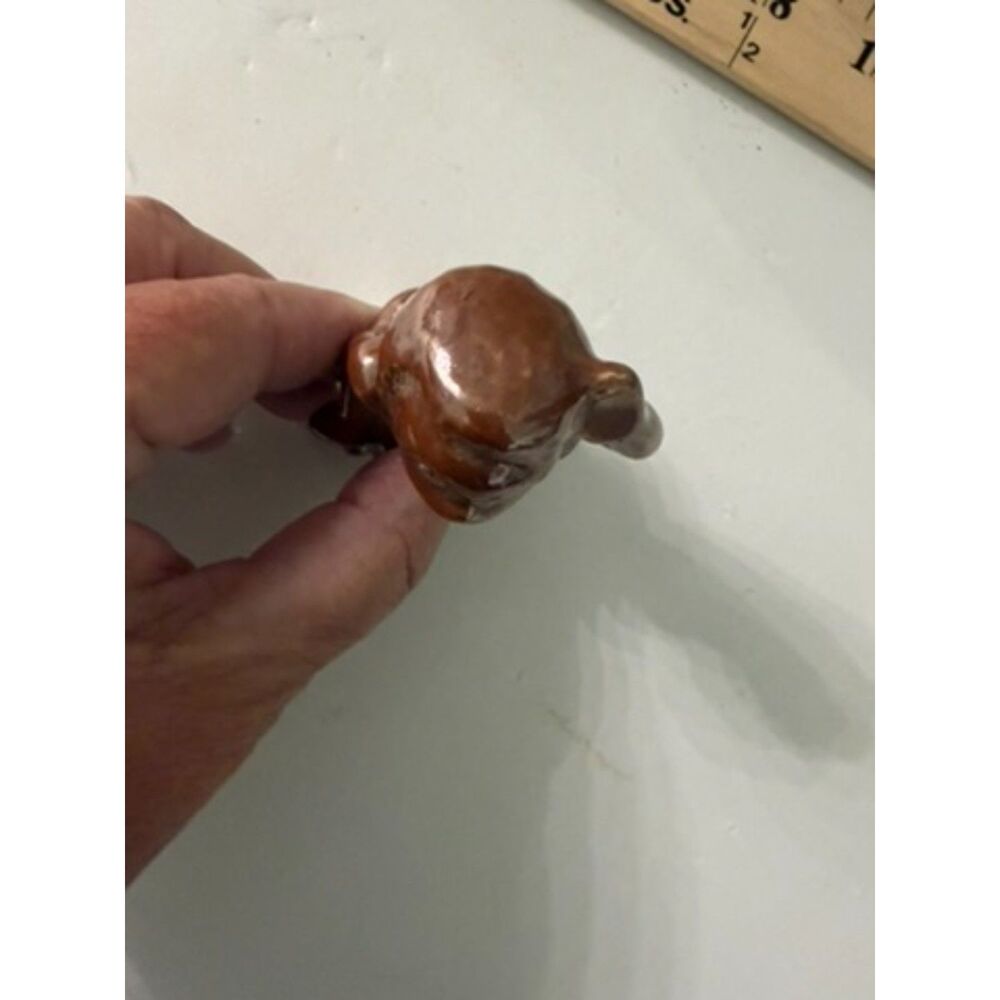 Vtg. Japanese "Hear no evil Monkey ceramic figurine brown with green leaf - Picture 3 of 6